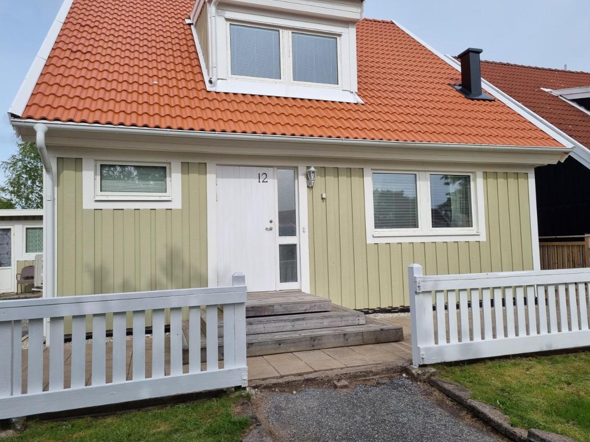 Villa Pa 144 Kvm I Lysekil Exterior foto
